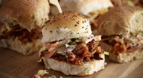 Mouthwatering BBQ Pulled Pork Sliders