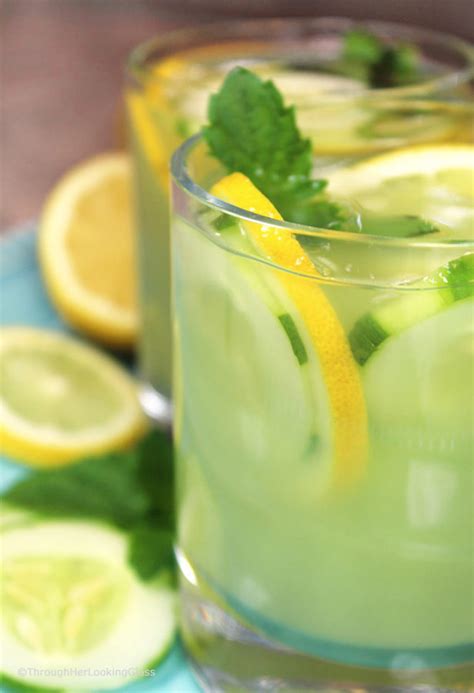 Refreshing Cucumber Mint Lemonade