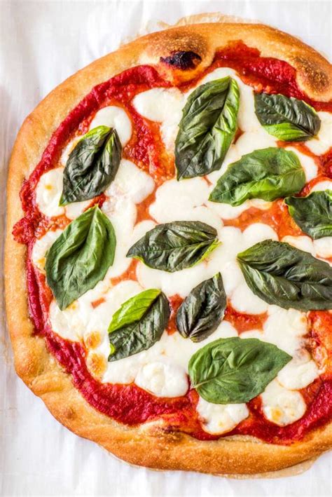 Satisfy Your Cravings: Classic Margherita Pizza
